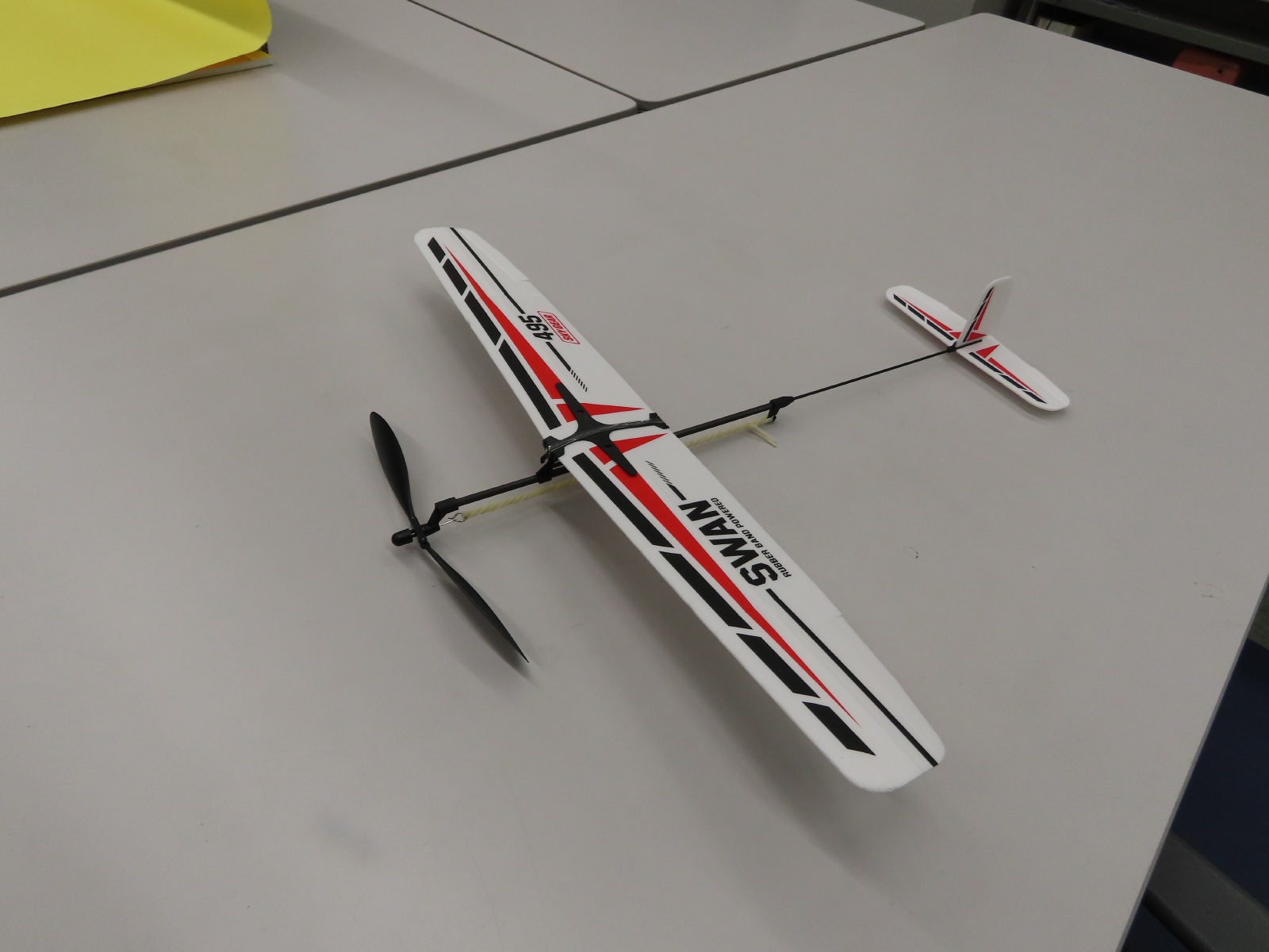 特別講座「なつかしいゴム動力飛行機製作&飛行体験」